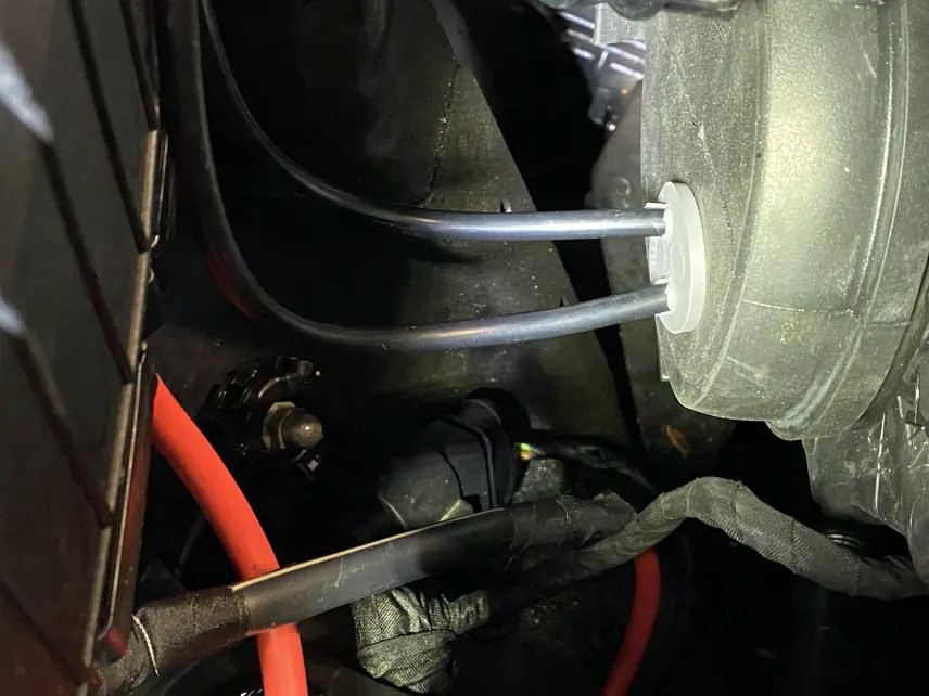 Podłączenie elektryczne adaptera