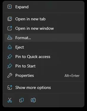 Menu formatowania pamięci USB w systemie Windows