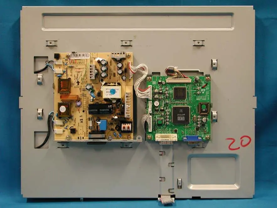 Osłona ekranująca (Shielding Cover)