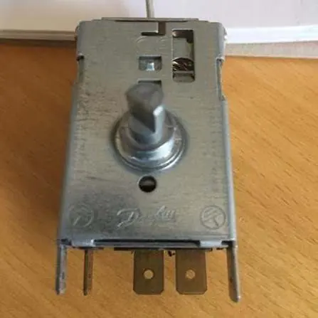 Oryginalne oznaczenia produktu Danfoss 077B