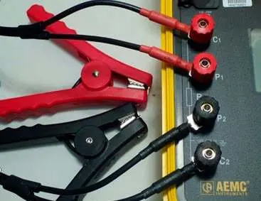 Podłączenie sond z przewodami Red/Red i Blk/Blk