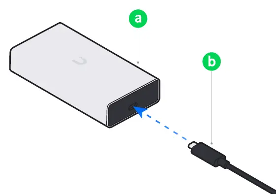 Podłączanie kabla USB-C do adaptera