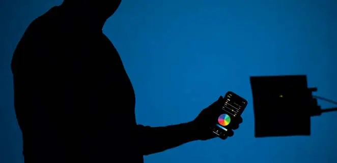Sterowanie lampą za pomocą aplikacji mobilnej