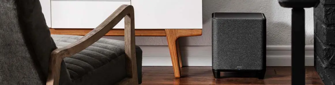 Denon Home Subwoofer w aranżacji wnętrza